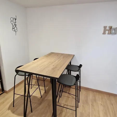 Appartement Maison Neuve - Le Laos - *